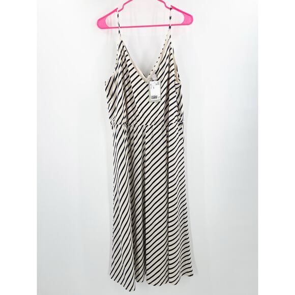 H&M Dress SZ Extra Large NWT Diagonal Stripe Midi Stretch Recycled V-Neck Black - Picture 1 of 16